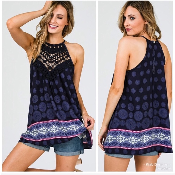 Tops - 💗LAST 1! Navy Crochet/Lace Detail Printed Top!